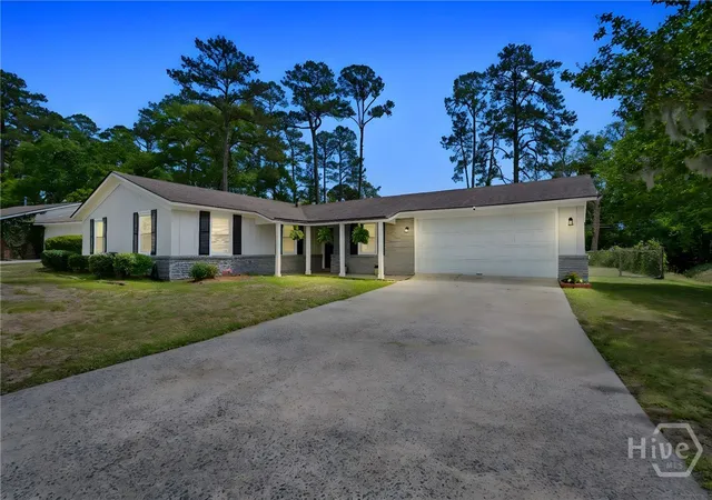 Photo 2 of Single family home for sale at 12610 Golf Clb Dr, Savannah, GA 31419 | MLS# SA352121 | Listing updated on 2026-09-12