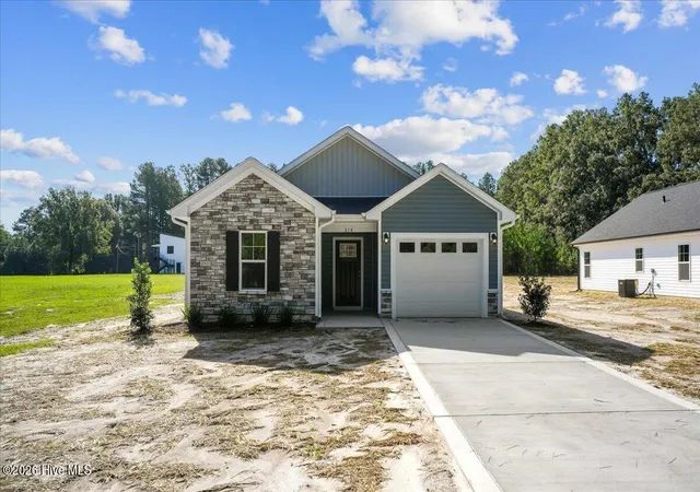 Photo 1 of Single family home for sale at 314 E Howard St, Roseboro, NC 28382 | MLS# 100600974 | Listing updated on 2026-09-19