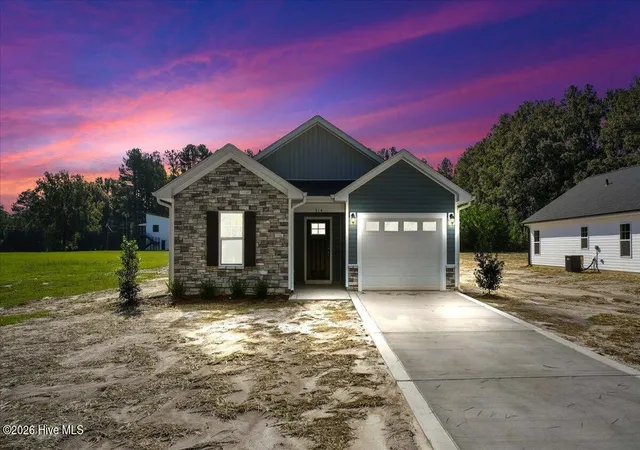 Photo 2 of Single family home for sale at 314 E Howard St, Roseboro, NC 28382 | MLS# 100600974 | Listing updated on 2026-09-19
