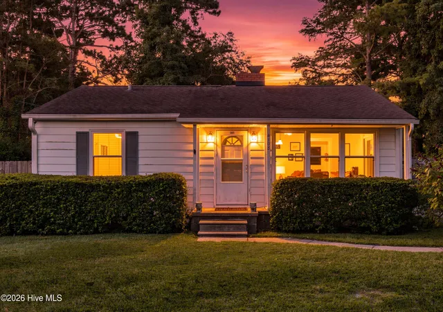 Photo 2 of Single family home for sale at 4108 Park Ave, Wilmington, NC 28403 | MLS# 100599772 | Listing updated on 2026-09-16