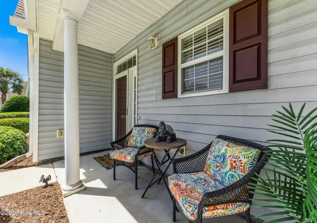 Photo 3 of Townhouse for sale at 5047 Wyncie Wynd, Southport, NC 28461 | MLS# 100602274 | Listing updated on 2026-09-15