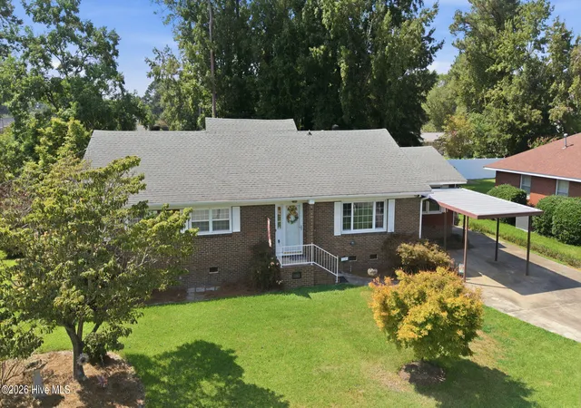 Photo 1 of Single family home for sale at 2002 Carey Rd, Kinston, NC 28501 | MLS# 100601440 | Listing updated on 2026-09-16