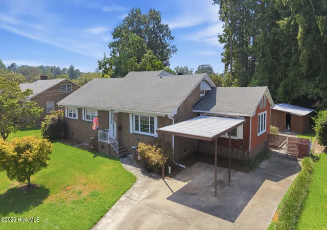 Photo 2 of Single family home for sale at 2002 Carey Rd, Kinston, NC 28501 | MLS# 100601440 | Listing updated on 2026-09-16