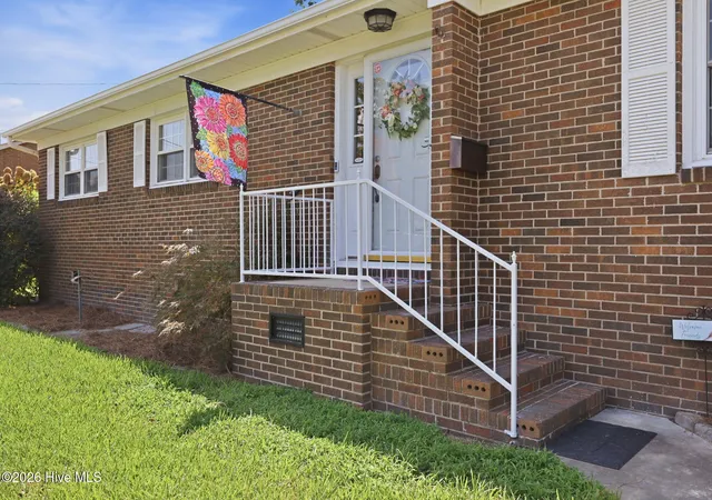 Photo 3 of Single family home for sale at 2002 Carey Rd, Kinston, NC 28501 | MLS# 100601440 | Listing updated on 2026-09-16