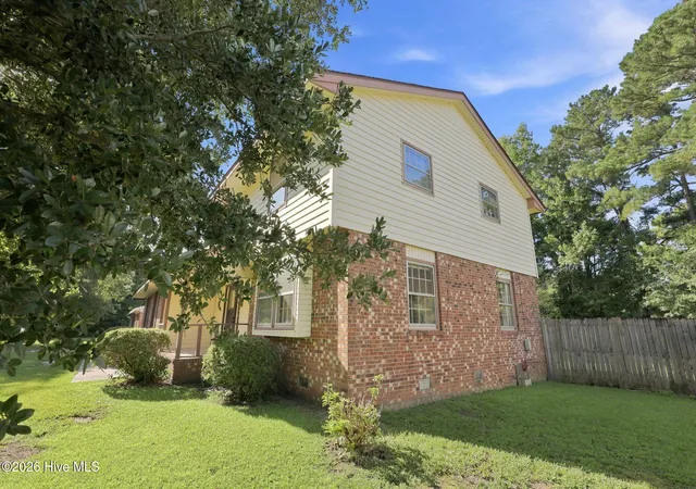 Photo 3 of Single family home for sale at 510 Brynn Marr Rd, Jacksonville, NC 28546 | MLS# 100582911 | Listing updated on 2026-09-17