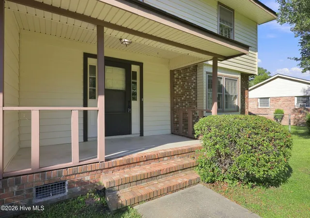 Photo 4 of Single family home for sale at 510 Brynn Marr Rd, Jacksonville, NC 28546 | MLS# 100582911 | Listing updated on 2026-09-17