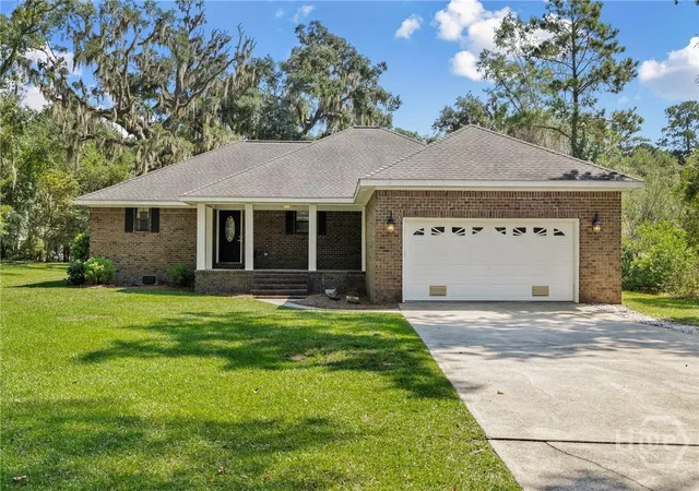 Photo 1 of Single family home for sale at 120 Pinetree Rd, Midway, GA 31320 | MLS# SA366225 | Listing updated on 2026-10-09
