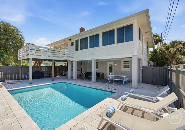 Photo 1 of Single family home for sale at 10 Center Ter, Tybee Island, GA 31328 | MLS# SA360051 | Listing updated on 2026-09-04