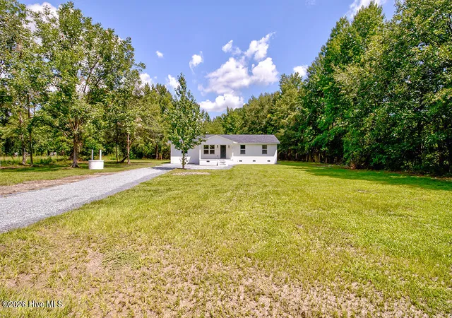 Photo 4 of Single family home for sale at 390 Newtown Loop Rd, Atkinson, NC 28421 | MLS# 100600405 | Listing updated on 2026-10-01