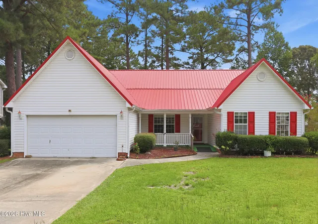 Photo 1 of Single family home for sale at 870 Pine Valley Rd, Jacksonville, NC 28546 | MLS# 100600454 | Listing updated on 2026-09-17