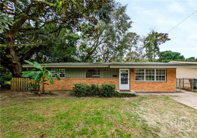 Single family home for sale at 2615 Mississippi Ave, Savannah, GA 31404 | MLS# SA366745