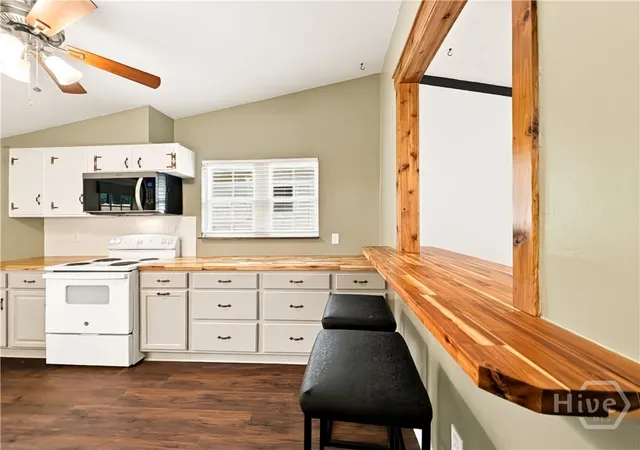 Photo 4 of Single family home for sale at 2615 Mississippi Ave, Savannah, GA 31404 | MLS# SA366745 | Listing updated on 2026-10-29
