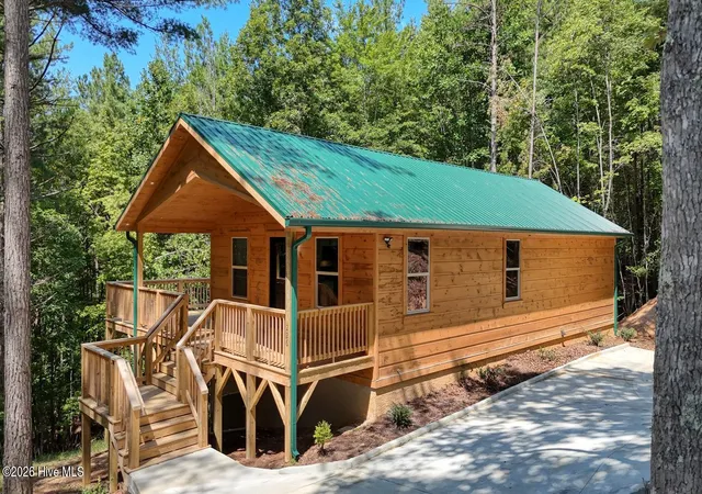 Photo 1 of Single family home for sale at 226 Choctaw Ridge Trl, Murphy, NC 28906 | MLS# 100602245 | Listing updated on 2026-09-09