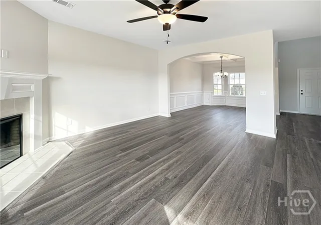 Photo 3 of Single family home for sale at 214 Pitchline Dr, Hinesville, GA 31313 | MLS# SA350142 | Listing updated on 2026-09-10