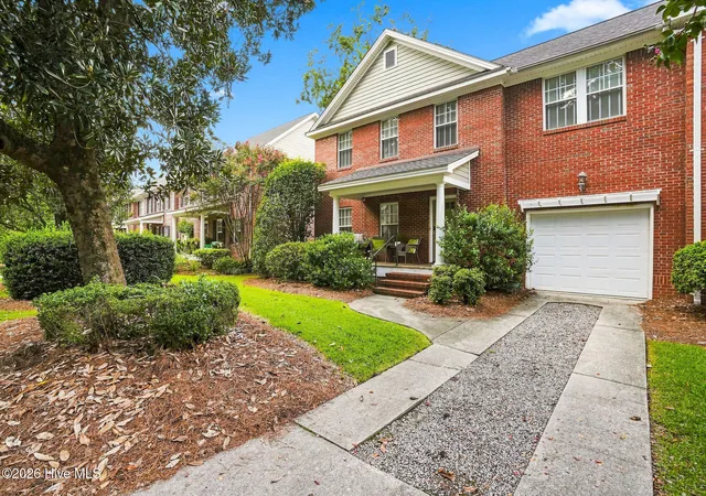 Photo 2 of Townhouse for sale at 124 S 29th Street, Wilmington, NC 28403 | MLS# 100601645 | Listing updated on 2026-09-14