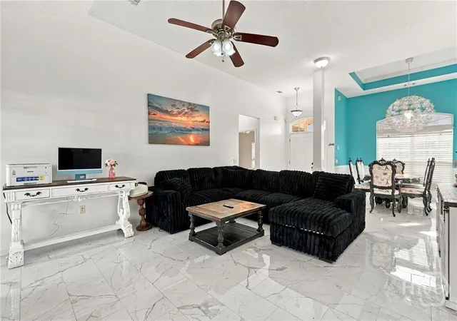 Photo 3 of Single family home for sale at 132 Willow Point Cir, Savannah, GA 31407 | MLS# SA366580 | Listing updated on 2026-10-16