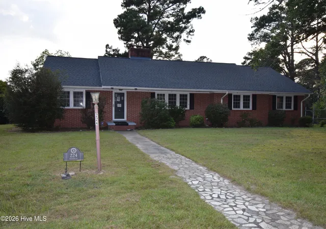 Photo 1 of Single family home for sale at 224 Mccrae St, Grifton, NC 28530 | MLS# 100600598 | Listing updated on 2026-09-03