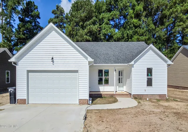 Photo 1 of Single family home for sale at 246 Nugget Trl, Elizabeth City, NC 27909 | MLS# 100595470 | Listing updated on 2026-09-08