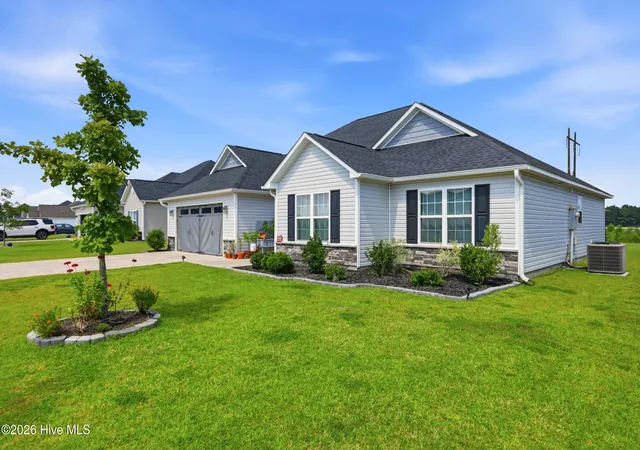 Photo 3 of Single family home for sale at 306 Wood House Dr, Jacksonville, NC 28546 | MLS# 100601336 | Listing updated on 2026-09-17