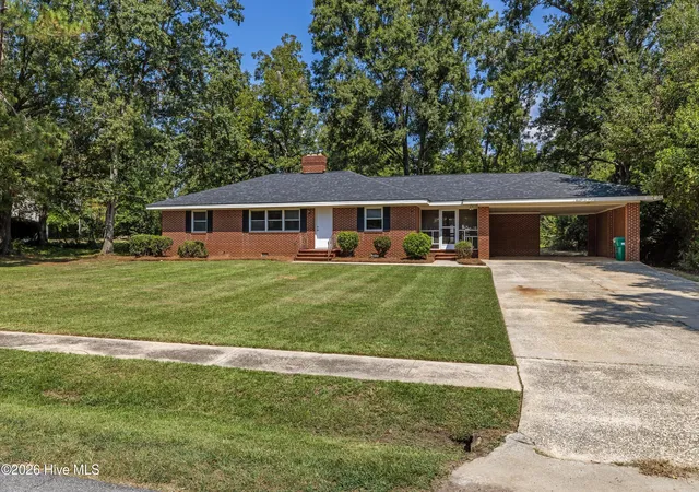 Photo 3 of Single family home for sale at 121 Johnson St, Warrenton, GA 30828 | MLS# 100601363 | Listing updated on 2026-10-15