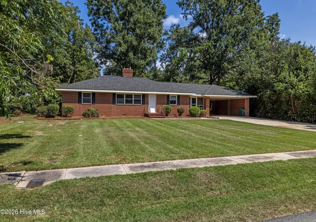 Photo 4 of Single family home for sale at 121 Johnson St, Warrenton, GA 30828 | MLS# 100601363 | Listing updated on 2026-10-15