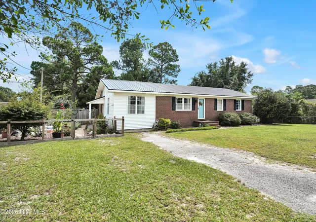 Photo 1 of Single family home for sale at 710 N College Rd, Wilmington, NC 28405 | MLS# 100603562 | Listing updated on 2026-09-15