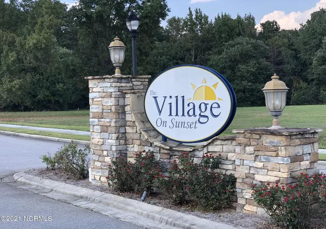 Land for sale at 210 Fountain Dr, Clinton, NC 28328 | MLS# 100603211