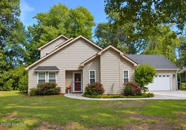 Photo 1 of Single family home for sale at 216 Lord Granville Dr, Morehead City, NC 28557 | MLS# 100586112 | Listing updated on 2026-09-12