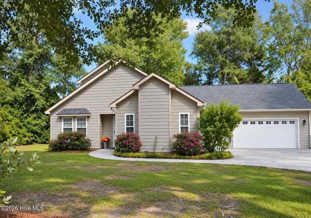 Photo 2 of Single family home for sale at 216 Lord Granville Dr, Morehead City, NC 28557 | MLS# 100586112 | Listing updated on 2026-09-12