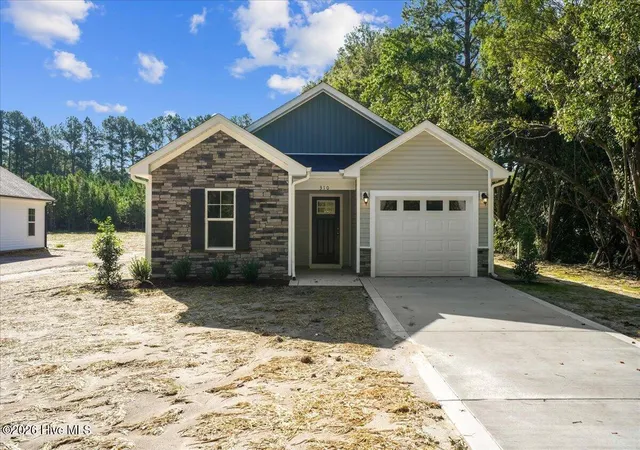 Photo 1 of Single family home for sale at 310 E Howard St, Roseboro, NC 28382 | MLS# 100600977 | Listing updated on 2026-09-11