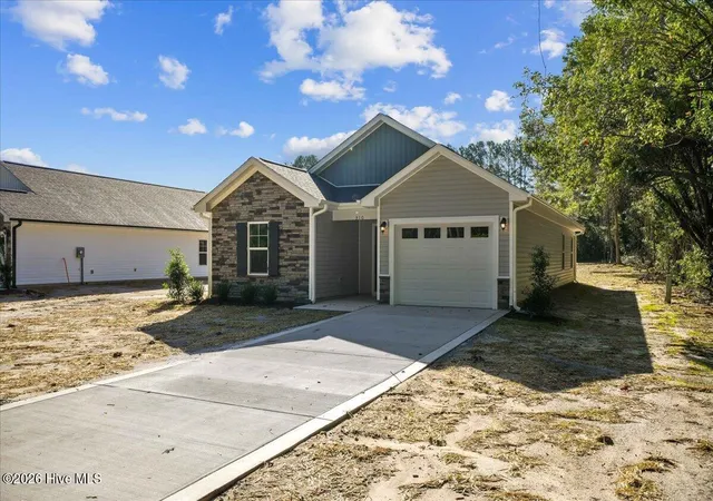 Photo 3 of Single family home for sale at 310 E Howard St, Roseboro, NC 28382 | MLS# 100600977 | Listing updated on 2026-09-11