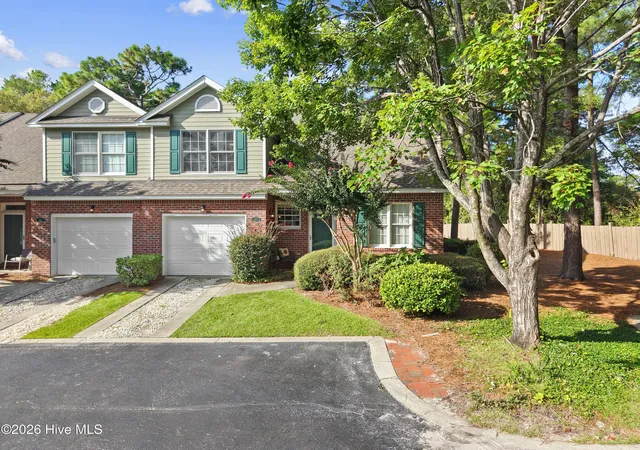 Photo 3 of Townhouse for sale at 233 Racine Dr #Unit 33, Wilmington, NC 28403 | MLS# 100603337 | Listing updated on 2026-09-16