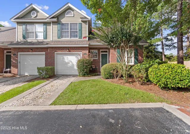Photo 4 of Townhouse for sale at 233 Racine Dr #Unit 33, Wilmington, NC 28403 | MLS# 100603337 | Listing updated on 2026-09-16