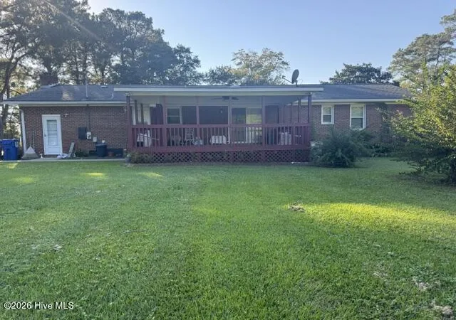 Photo 4 of Single family home for sale at 1836 US Hwy 117 S, Burgaw, NC 28425 | MLS# 100611150 | Listing updated on 2026-10-28