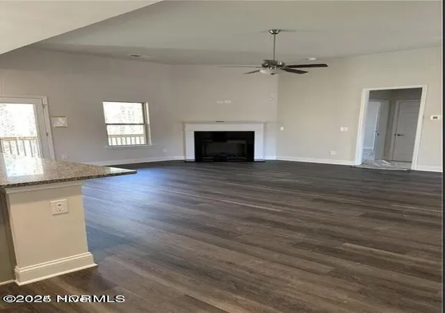 Photo 4 of Single family home for sale at 1108 Navidad Bank Ct, New Bern, NC 28560 | MLS# 100603479 | Listing updated on 2026-09-14