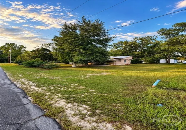 Photo 3 of Manufactured home for sale at 118 Mosley St, Reidsville, GA 30453 | MLS# SA364069 | Listing updated on 2026-09-05