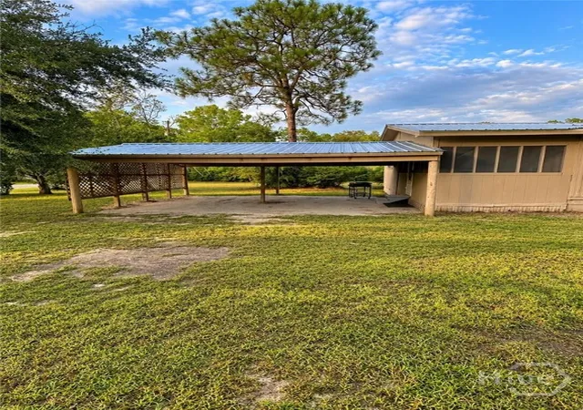 Photo 4 of Manufactured home for sale at 118 Mosley St, Reidsville, GA 30453 | MLS# SA364069 | Listing updated on 2026-09-05