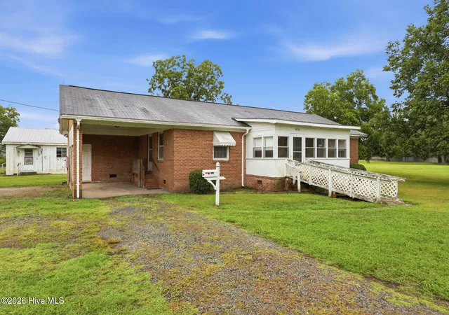 Photo 2 of Single family home for sale at 2888 Bell Arthur Rd, Greenville, NC 27834 | MLS# 100592515 | Listing updated on 2026-09-11