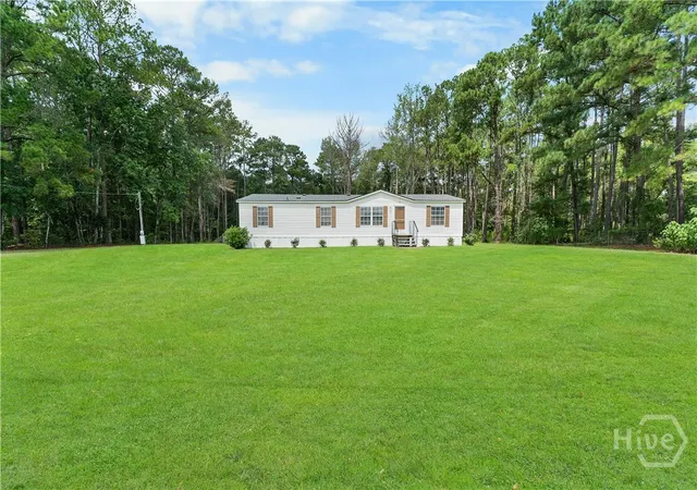 Photo 2 of Manufactured home for sale at 146 Floyd Ave, Guyton, GA 31312 | MLS# SA364457 | Listing updated on 2026-09-13