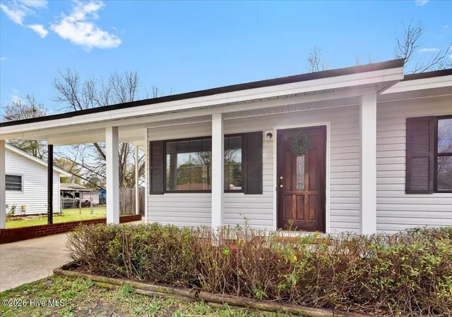 Photo 2 of Single family home for sale at 742 Newport Rd, Fayetteville, NC 28314 | MLS# 100602775 | Listing updated on 2026-09-12