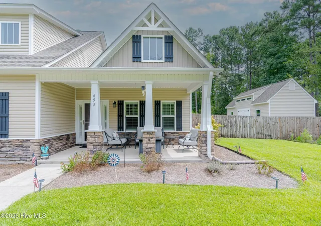 Photo 3 of Single family home for sale at 693 Dan Owen Dr, Hampstead, NC 28443 | MLS# 100602443 | Listing updated on 2026-09-12