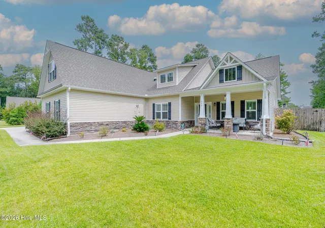 Photo 4 of Single family home for sale at 693 Dan Owen Dr, Hampstead, NC 28443 | MLS# 100602443 | Listing updated on 2026-09-12