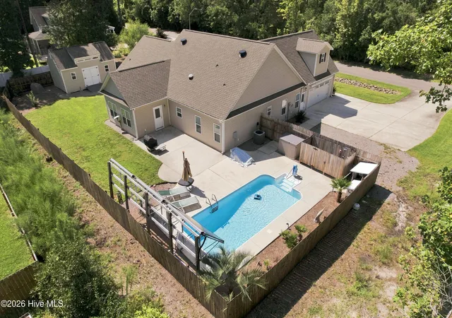 Photo 2 of Single family home for sale at 693 Dan Owen Dr, Hampstead, NC 28443 | MLS# 100602443 | Listing updated on 2026-10-02
