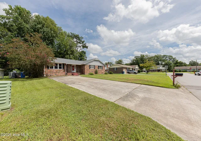 Photo 3 of Single family home for sale at 102 Lionel Ave, Jacksonville, NC 28540 | MLS# 100600838 | Listing updated on 2026-09-06