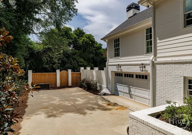 Photo 3 of Single family home for sale at 450 Stanton Way, Athens, GA 30606 | MLS# CL357972 | Listing updated on 2026-09-08