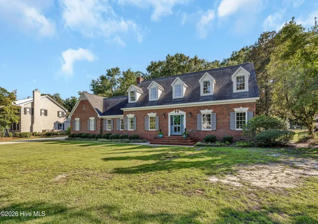 Photo 3 of Single family home for sale at 6332 Marywood Dr, Wilmington, NC 28409 | MLS# 100600897 | Listing updated on 2026-09-05