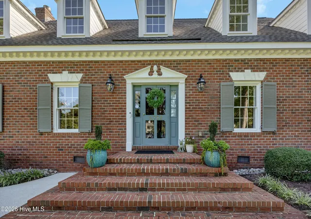 Photo 4 of Single family home for sale at 6332 Marywood Dr, Wilmington, NC 28409 | MLS# 100600897 | Listing updated on 2026-09-05