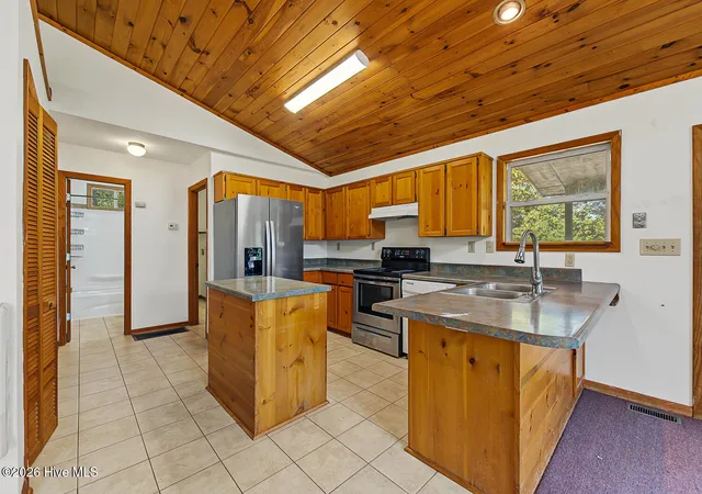 Photo 3 of Single family home for sale at 101 Natoli Way, Murphy, NC 28906 | MLS# 100611443 | Listing updated on 2026-10-23