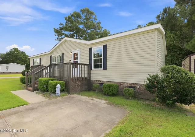 Manufactured home for sale at 206 Shipmans Pike, Jacksonville, NC 28546 | MLS# 100602625