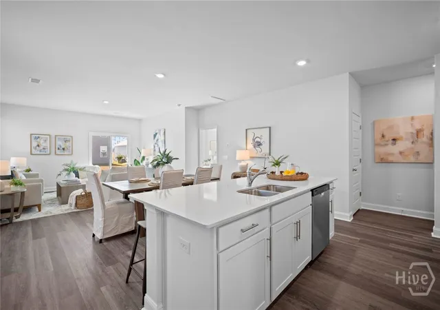 Photo 2 of Single family home for sale at 1067 Lakes Blvd, Brunswick, GA 31525 | MLS# SA357079 | Listing updated on 2026-09-14
